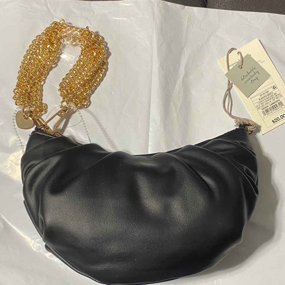 Universal Thread Black Bag with Gold Chain Strap